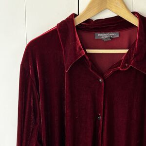Women's Red Velvet Button Front Top Size 22 24 Working Classics Holidays Shirt